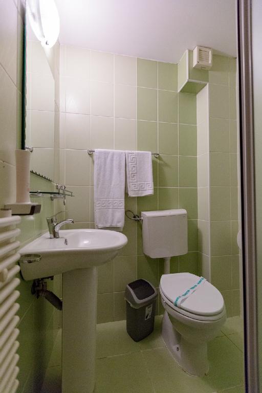 Shamrock Inn ヤシ エクステリア 写真