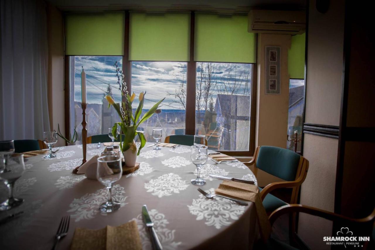 Shamrock Inn ヤシ エクステリア 写真